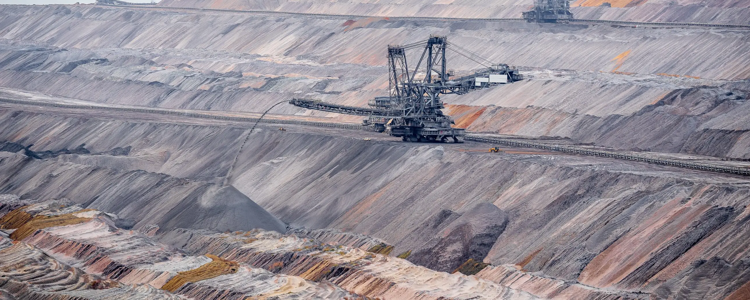 Переработка руд и отходов методом модифицированного скважинного выщелачивания